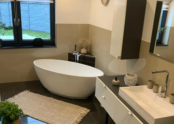 Koerperzeit アパート ラウシャ